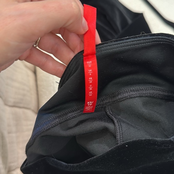 Spanx Velvet Leggings - Picture 6 of 8